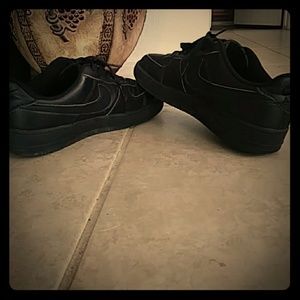 Air force 1's all (all black)